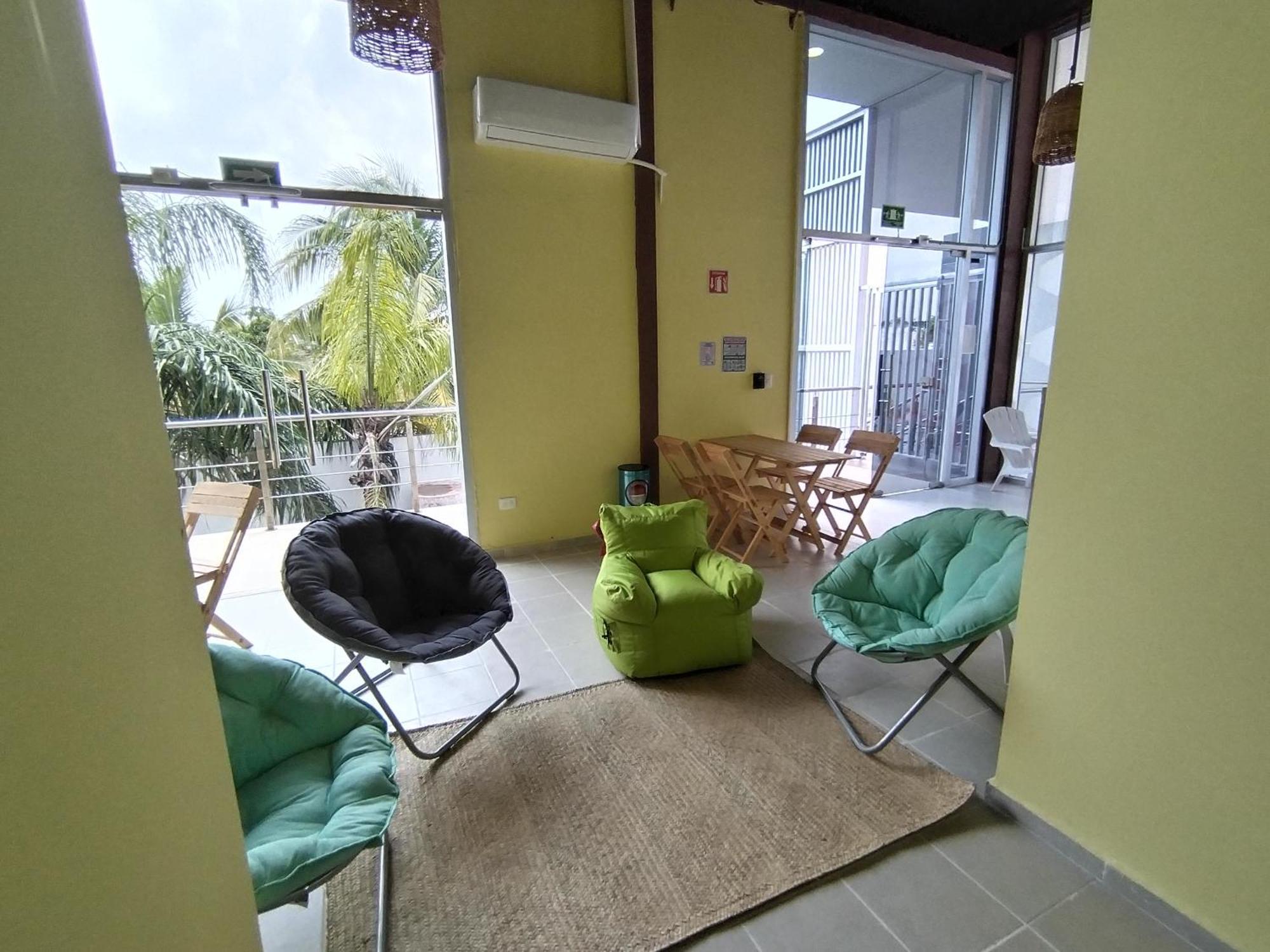 Hostel Tropico 20 Pdc Playa del Carmen Kültér fotó